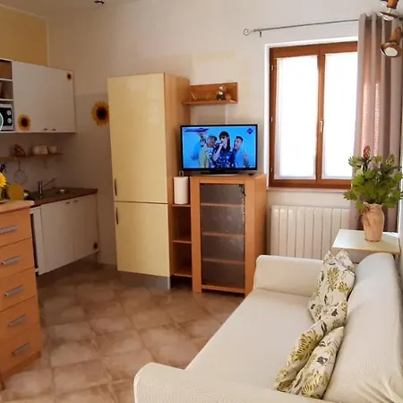 Apartments Demori Galizana Exterior photo
